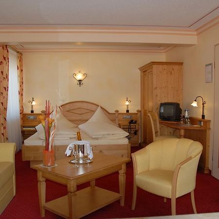 Hotel-Restaurant Schieble Kenzingen Exteriör bild