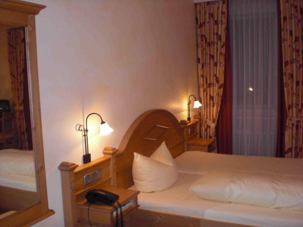 Hotel-Restaurant Schieble Kenzingen Rum bild