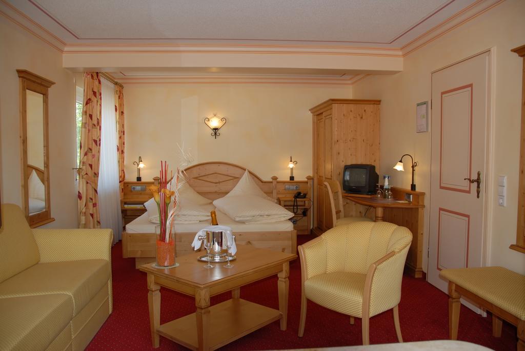 Hotel-Restaurant Schieble Kenzingen Exteriör bild